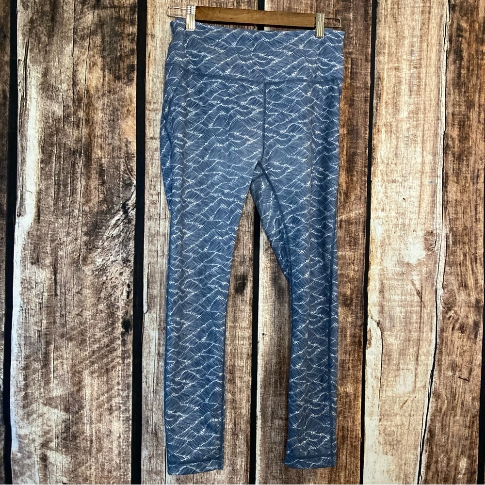 VUORI cropped leggings medium high waisted